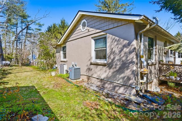 261 Forest Hill Drive, Asheville, NC 28803