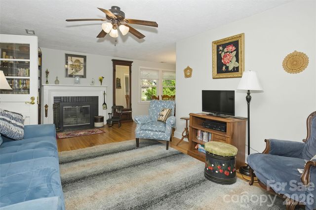 261 Forest Hill Drive, Asheville, NC 28803