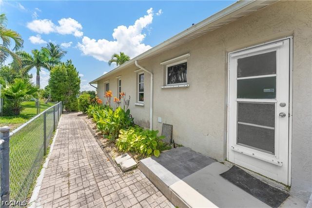 3931 Pelican BLVD, Cape Coral, FL 33914