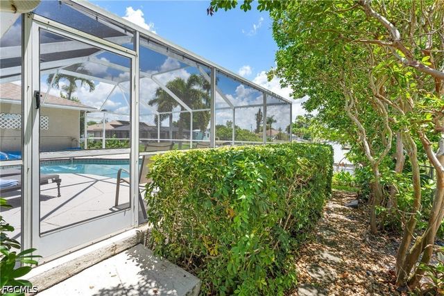 3931 Pelican BLVD, Cape Coral, FL 33914