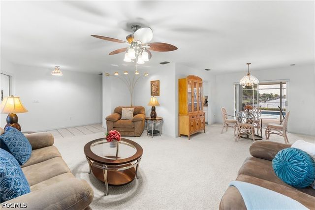 3931 Pelican BLVD, Cape Coral, FL 33914