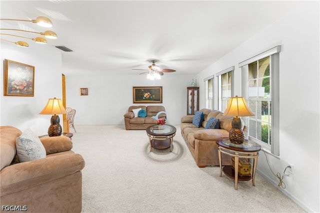 3931 Pelican BLVD, Cape Coral, FL 33914