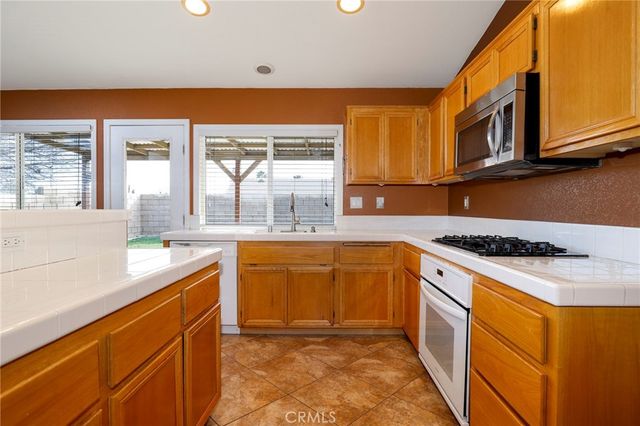 40508 Fieldcrest, Palmdale, CA 93551