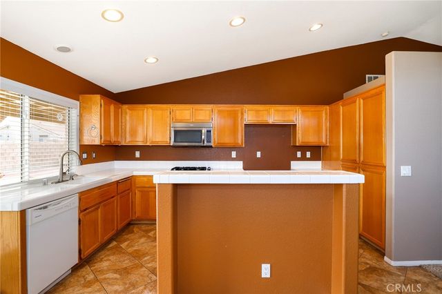 40508 Fieldcrest, Palmdale, CA 93551