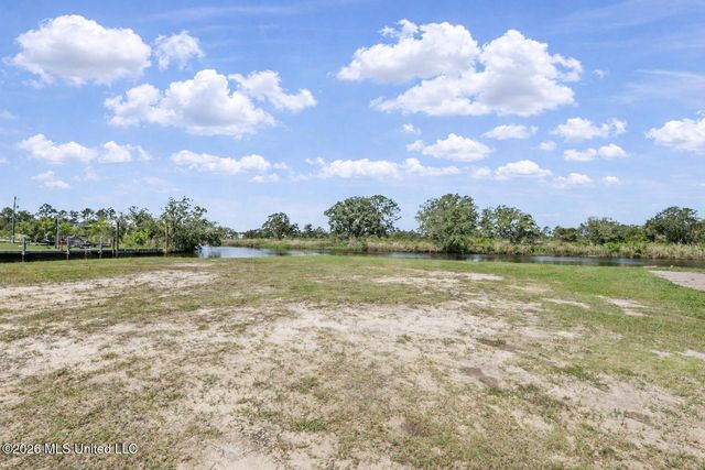 Hawaii Street, Bay Saint Louis, MS 39520