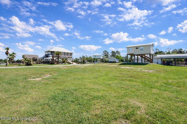 Hawaii Street, Bay Saint Louis, MS 39520