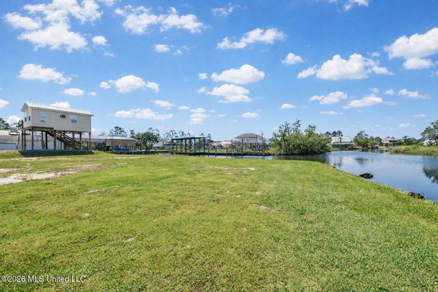 Hawaii Street, Bay Saint Louis, MS 39520