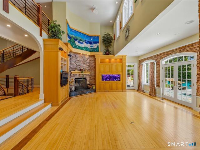 76 Sachem Head Road, Guilford, CT 06437