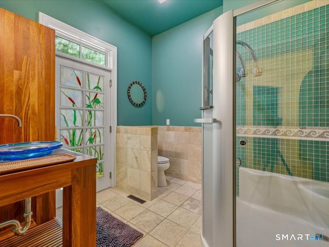 76 Sachem Head Road, Guilford, CT 06437
