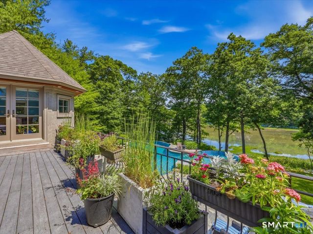 76 Sachem Head Road, Guilford, CT 06437