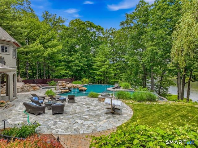 76 Sachem Head Road, Guilford, CT 06437