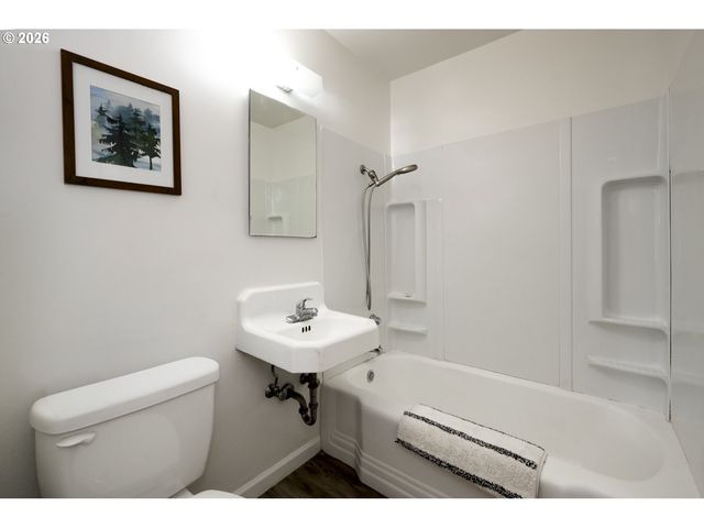 3117 Se 81ST Ave, Portland, OR 97206