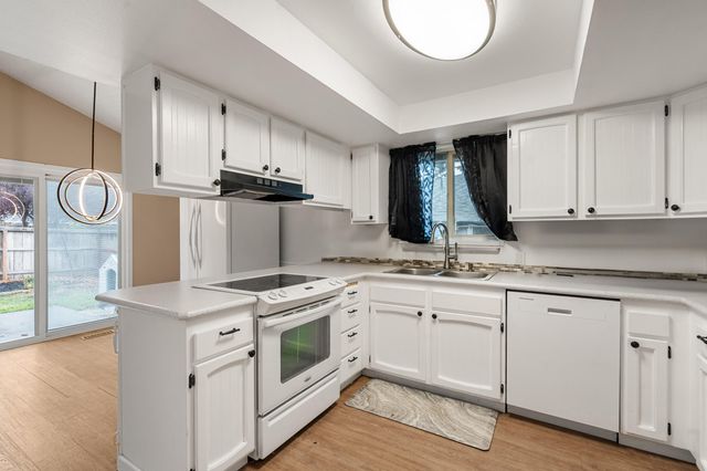 317 Highland Drive, Medford, OR 97504