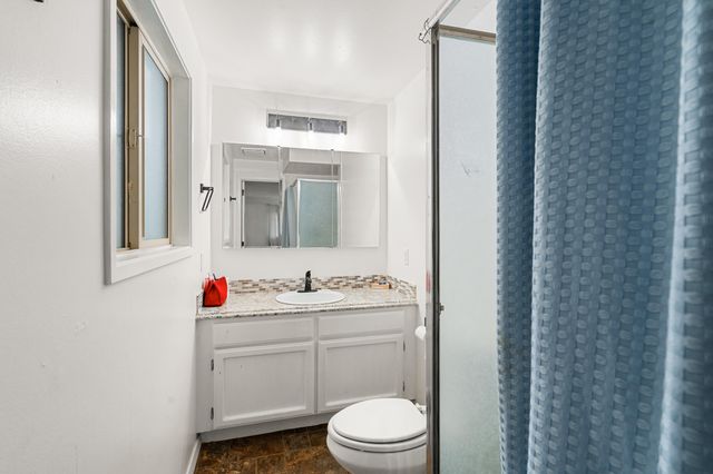 317 Highland Drive, Medford, OR 97504