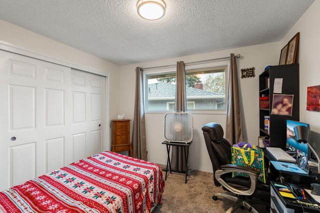 317 Highland Drive, Medford, OR 97504