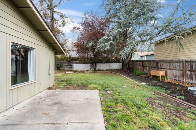 317 Highland Drive, Medford, OR 97504