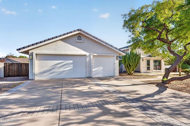 2241 E HERMOSA VISTA Drive, Mesa, AZ 85213