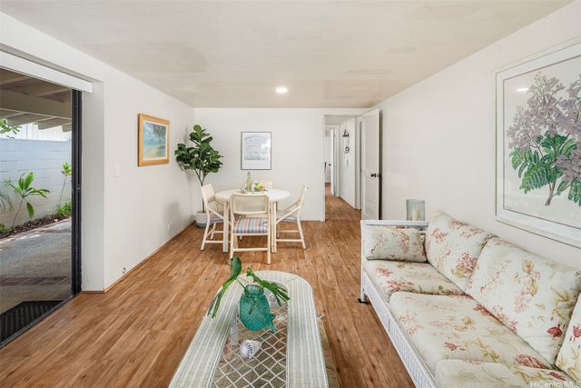 1122 Mokulua Drive, Kailua, HI 96734