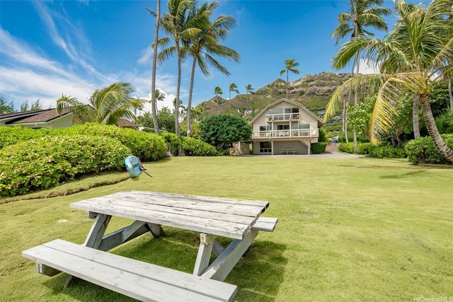 1122 Mokulua Drive, Kailua, HI 96734