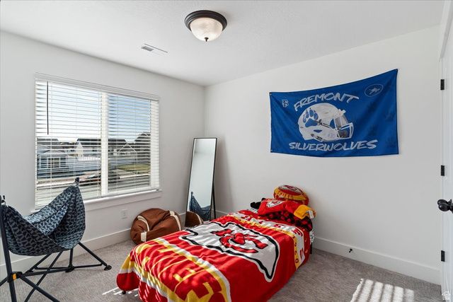 2440 W 2900 N, Farr West, UT 84404