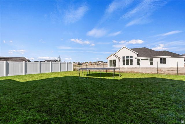 2440 W 2900 N, Farr West, UT 84404