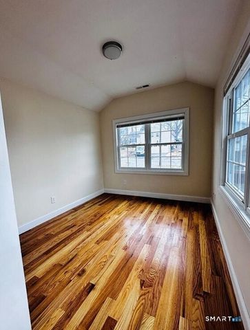 31 Brainerd Street 2, Branford, CT 06405