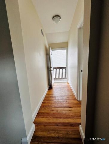 31 Brainerd Street 2, Branford, CT 06405