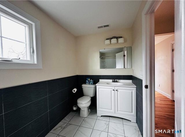 31 Brainerd Street 2, Branford, CT 06405