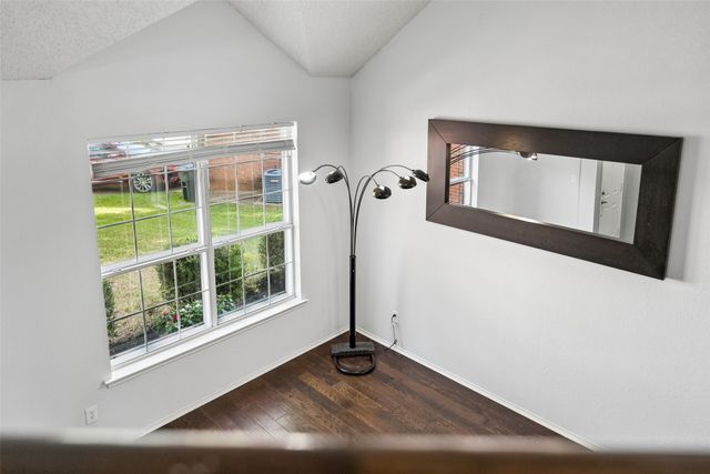 1902 Cheshire Drive, Grapevine, TX 76051