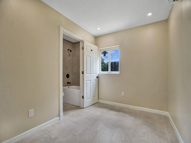 2442 Garfield Street 4, Hollywood, FL 33020