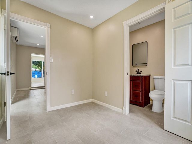 2442 Garfield Street 4, Hollywood, FL 33020
