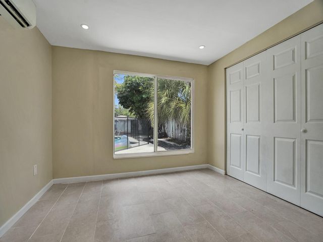 2442 Garfield Street 4, Hollywood, FL 33020