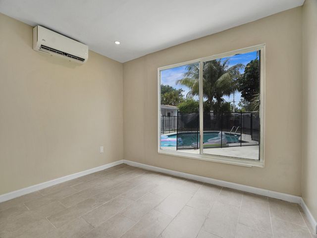 2442 Garfield Street 4, Hollywood, FL 33020