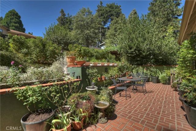 22911 Crest Forest Drive, Crestline, CA 92325