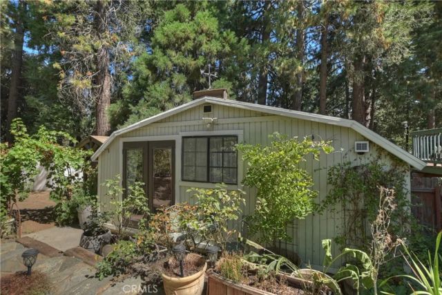 22911 Crest Forest Drive, Crestline, CA 92325