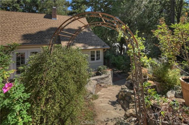 22911 Crest Forest Drive, Crestline, CA 92325