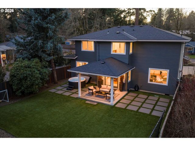 15986 PARKER Rd, Lake Oswego, OR 97035