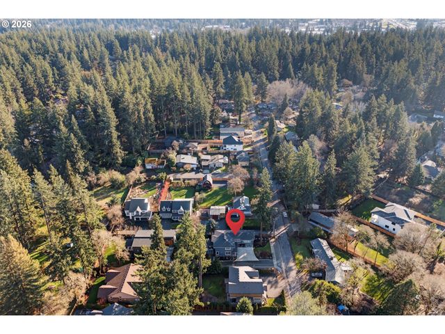 15986 PARKER Rd, Lake Oswego, OR 97035