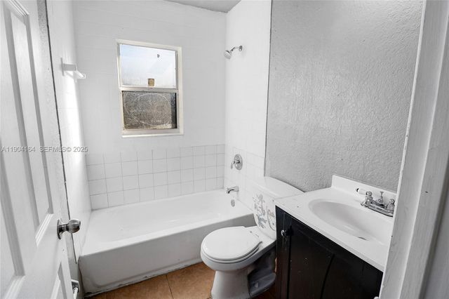 1722 NW 8th Court, Fort Lauderdale, FL 33311