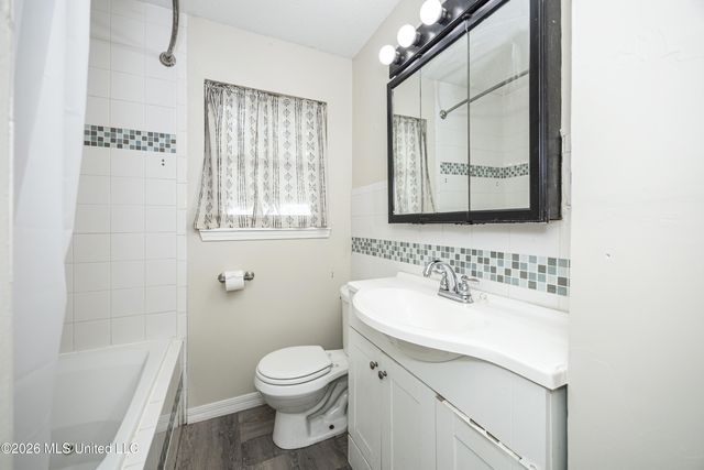 309 Teringo Circle, Ocean Springs, MS 39564