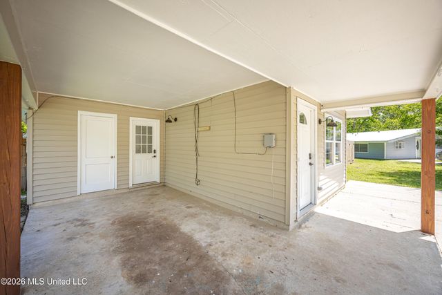 309 Teringo Circle, Ocean Springs, MS 39564
