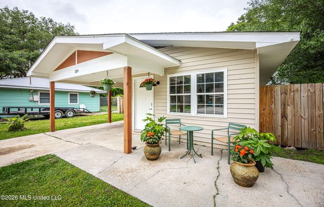309 Teringo Circle, Ocean Springs, MS 39564