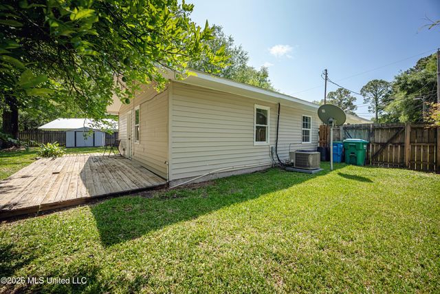 309 Teringo Circle, Ocean Springs, MS 39564