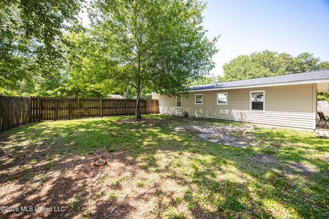309 Teringo Circle, Ocean Springs, MS 39564