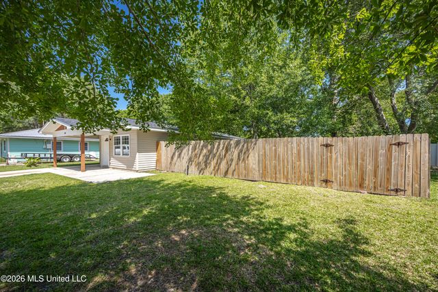 309 Teringo Circle, Ocean Springs, MS 39564