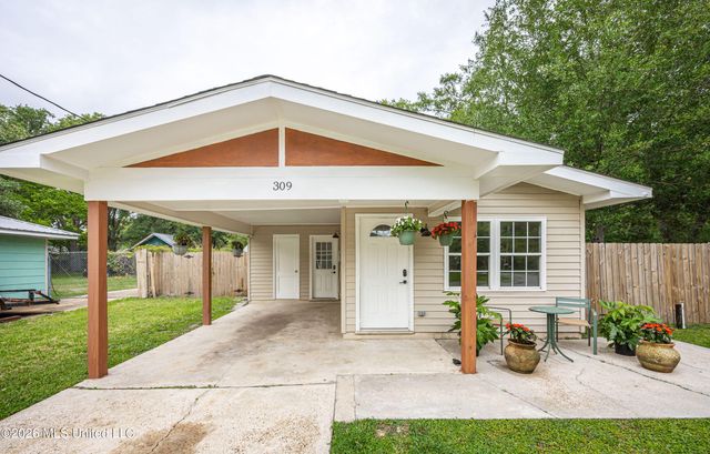 309 Teringo Circle, Ocean Springs, MS 39564