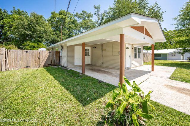 309 Teringo Circle, Ocean Springs, MS 39564