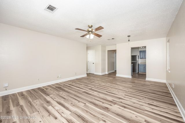 309 Teringo Circle, Ocean Springs, MS 39564