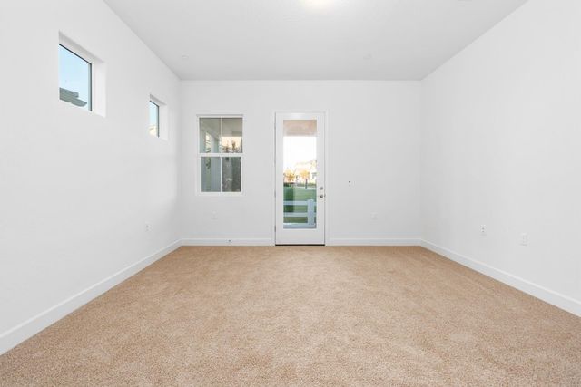 348 Peters Lane S, Madera, CA 93636