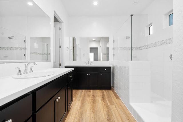 348 Peters Lane S, Madera, CA 93636